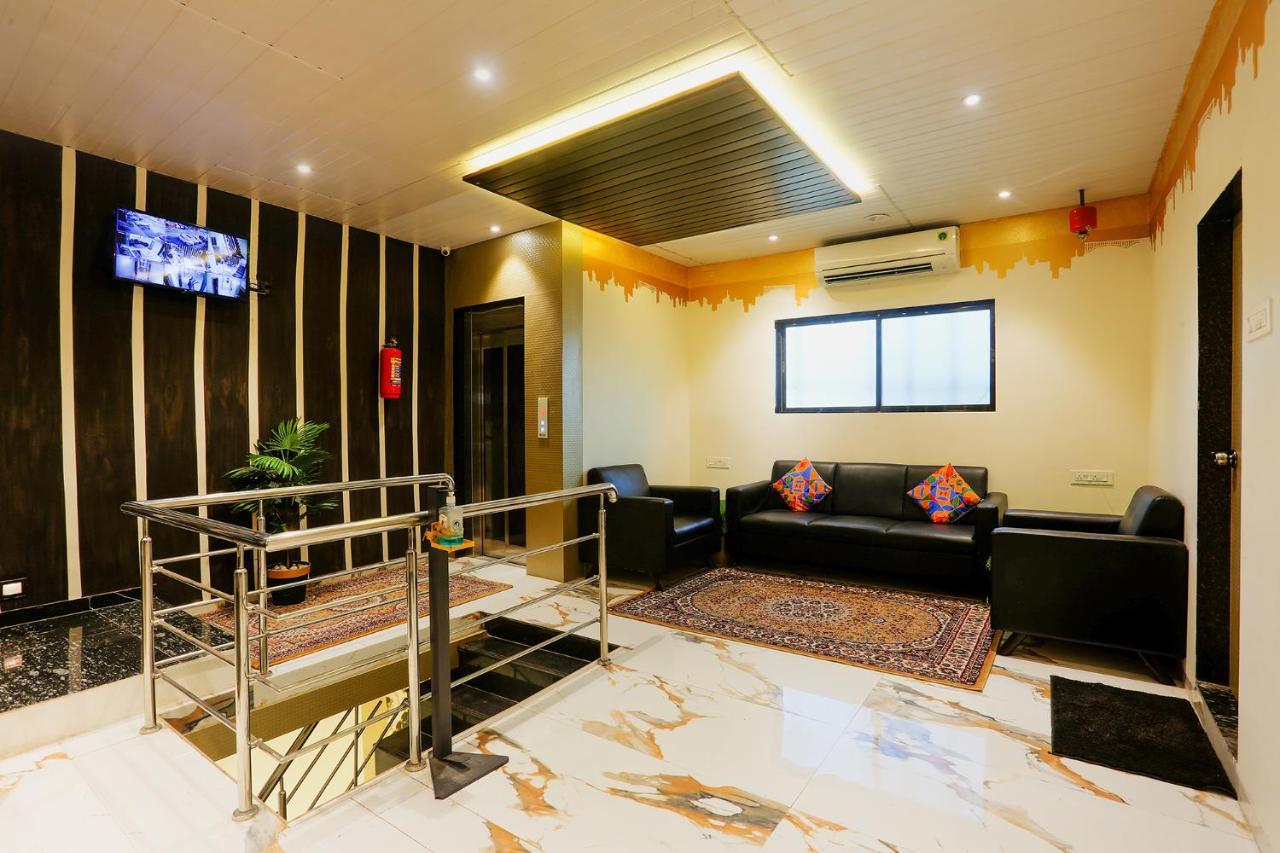 Fabhotel Prime Land - Nr Bkc 뭄바이 외부 사진
